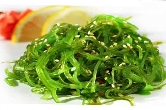 салат с морскими водорослями
